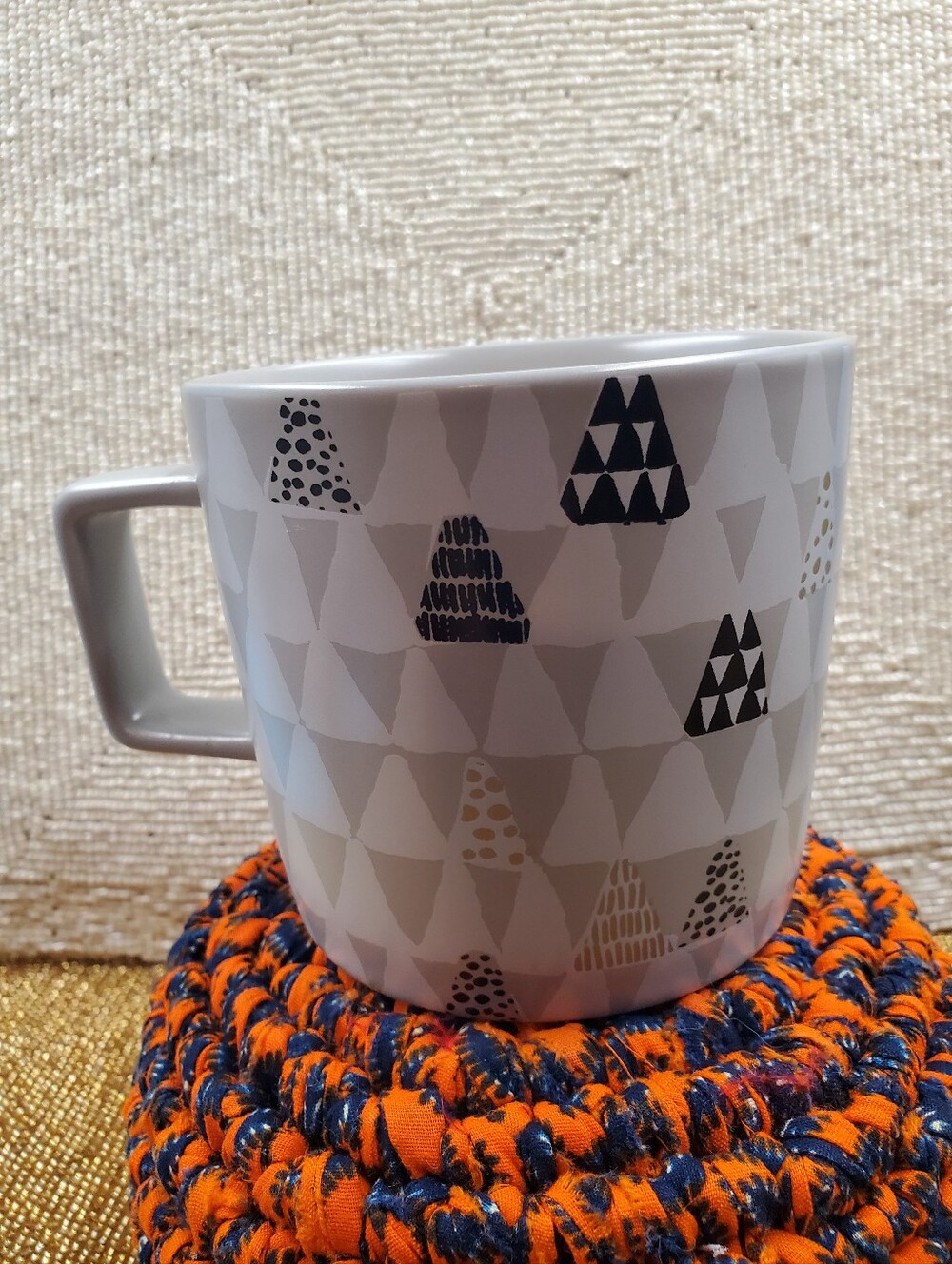 Starbucks 2016 Holiday Triangle Trees Ceramic Coffee Mug (C24)